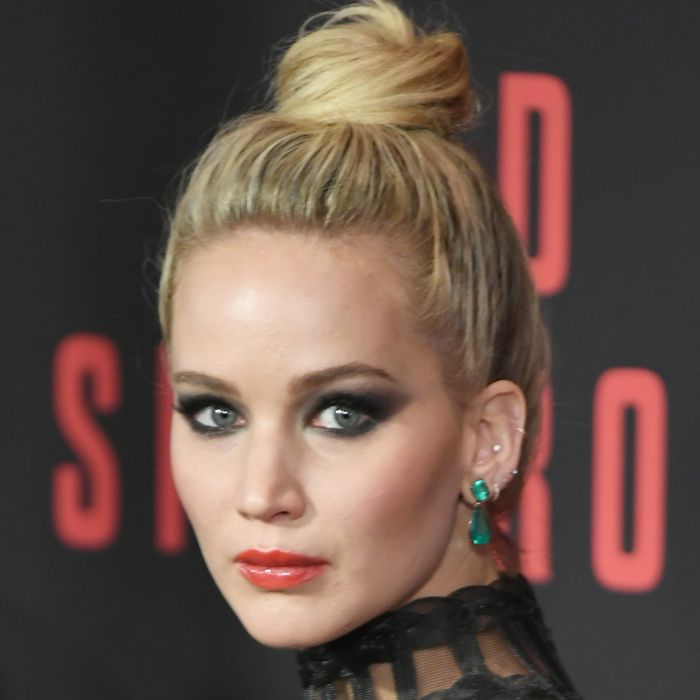 Celebfit–Red Carpet ready | Jennifer lawrence red dress, Jennifer ... What To Know About Hybrid Cars Compared To Gasoline
